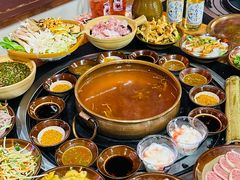 -阿山卓·野生菌火锅·纳西火塘烤肉