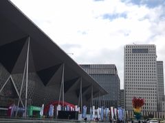 -东浩兰生上海世博展览馆