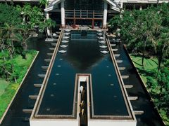 -亚龙湾喜来登·美景台大堂吧