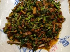 雪菜肉丝-老奶奶私房菜(天台里街店)