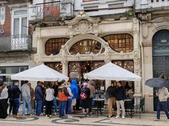 -Majestic Café