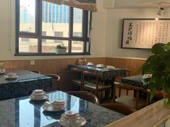 大堂-八两八金·莱芜特色炒鸡(市南漳浦路店)