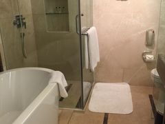 -青岛海尔洲际酒店