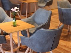 -ZING COFFEE 镜咖啡