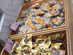 -来伊份1038(新村路三店)