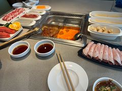 -海底捞火锅(新松江路生日主题店)