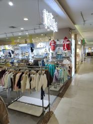 -孩子王童乐园(唐山万达广场店)