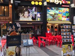 -BHC炸鸡(明洞总店)