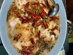 -姚姚酸菜鱼·金戈戈香港豉油鸡(喜荟城联名店)