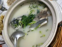 -天乐农家鱼头王(天目湖店)