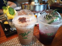 -Chom Cafe and Restaurant