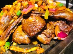 香辣鸭头-炉小二铜锅牛蛙•川湘菜(三里屯店)