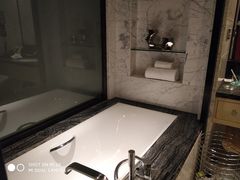 -重庆富力艾美酒店