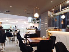 -POKEE VIA&Brunch·维娅(重庆来福士店)