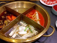 -沸炉重庆老火锅(军事博物馆店)