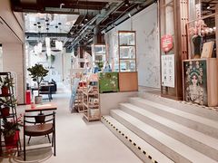 -光海书局(南京东路第一百货店)