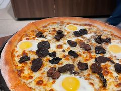 黑松露蘑菇pizza-MOMENTI手工意面(晶耀前滩店)