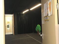 -猴有戏教育戏剧·音乐剧·主持口才·演讲朗诵辩论(环球港华师大校区)
