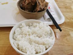 -万和春排骨砂锅米饭(新业广场店)