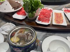 -犇鼎牛潮汕牛肉火锅(新辰里学清路店)