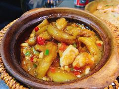 咸鱼鸡粒茄子煲-熠盛粤味(永康路店)