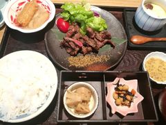 岩烧雪花牛肉定食-味太助·银饭食堂(中华城店)