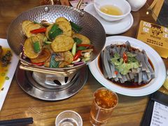 -隔壁老王·家常云南菜(花巷店)