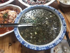 酸菜豆腐汤-勇猛子川菜馆(新军路店)