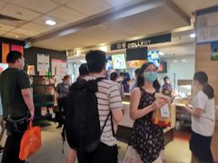 等位区-麦当劳(江湾镇店)
