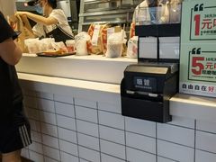 -肯德基(西影路店)