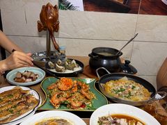 -荣基四海一家·家常菜·海鲜大排档(新安店)
