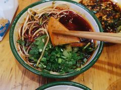 午餐肉-拈签一笑黄牛肉辣卤串串