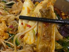 -周良天山牛杂城(天山路总店)