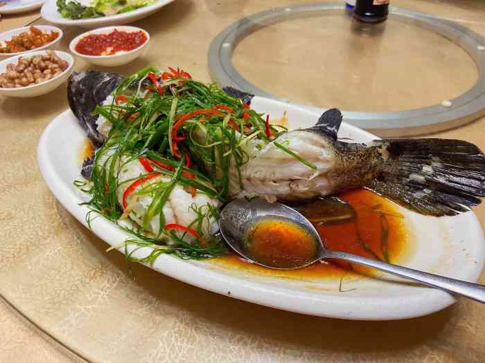 海鲜新鲜美味,推荐大家清蒸云龙斑