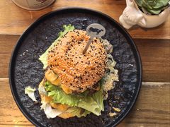 东方明哞塔汉堡-FAT COW(静安寺店)