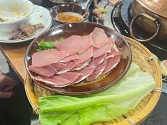 -阿山卓·野生菌火锅·纳西火塘烤肉