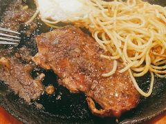 -皇品世家牛排(七一路店)
