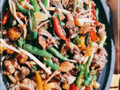 -老滇山寨•云南特色菜•地方菜•民族风情歌舞表演(金碧店)