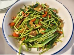 藜蒿炒腊肉-回家吃饭·地道南昌菜(建德观总店)