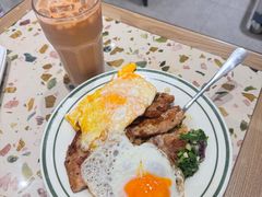 猪扒蛋葱油捞丁-华嫂冰室(尖沙咀店)