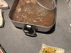-左庭右院鲜牛肉火锅黑金店(陆家嘴中心店)