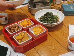 -黄泥岗·地道湖北菜(奥特莱斯店)