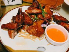 脆皮乳鸽-伙靠·江浙菜(田林路店)