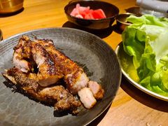 厚切傣式猪五花与奶油生菜-SHAN山(前滩太古里店)