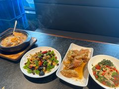 -五谷丰登农家院·地道胶东菜·海鲜烧烤(威海店)