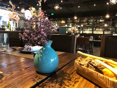 -Carbon莫卡哆·意大利复古集市餐厅(杭州大厦店)