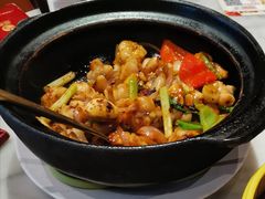 啫啫牛蛙煲-蝴蝶里·粤菜·点心(滨江龙湖店)