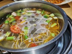 酸萝卜鸭架汤-守柴炉烤鸭(科华中路王府井店)