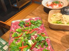 -野山舂·贵州现舂酸汤火锅(鸿通城店)