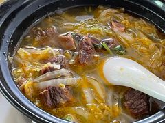 -闫家驴肉老店(华电一校店)